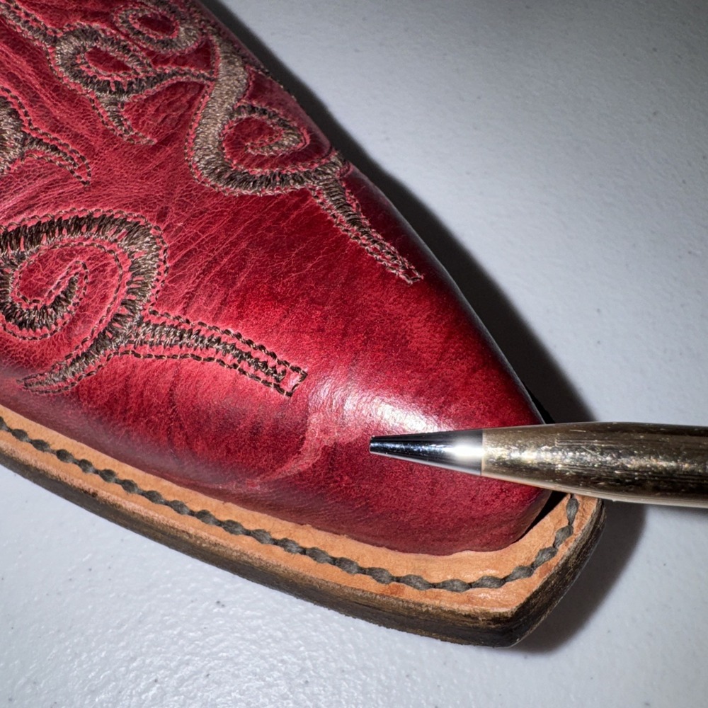 Lucchese Womens Red Burnished Mad Dog Goat Leather Cowboy Boots 8 Studded 🤠 - Picture 9 of 16